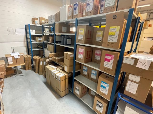 848037-5 Sheet metal shelves 14 sections