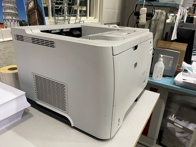 848061-5 Two printers, HP Laserjet P3015 and Pro 400