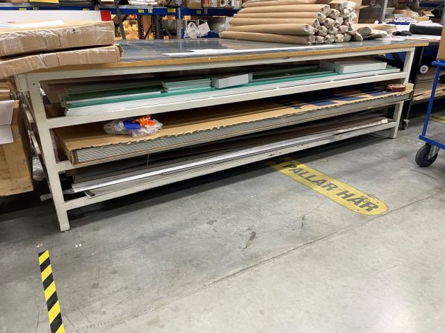 848067-5 Work table / Cutting table