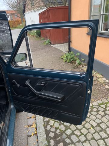 827655-17 LADA NIVA 21214-1,7I, 1997, 79 hk