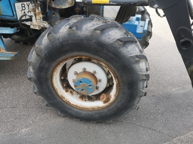 850620-24 Tractor Ford 6610 / ii 4wd Mustang 1987