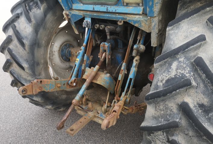 850620-32 Tractor Ford 6610 / ii 4wd Mustang 1987