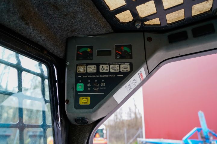 850929-14 Bobcat 963 - 2000