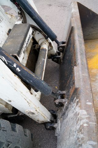 850929-30 Bobcat 963 - 2000