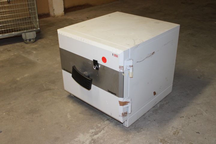 830843-6 Kassaskåp Lampertz