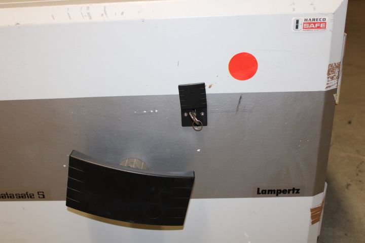 830843-7 Kassaskåp Lampertz