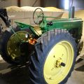 812048-8 Veteran Tractor John Deere Model A -1947