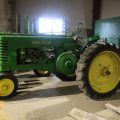 812048-5 Veteran Tractor John Deere Model A -1947