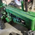 812048-10 Veteran Tractor John Deere Model A -1947