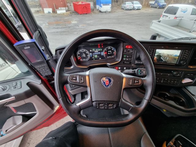 824345-11 SCANIA R500A6X2NB, 2019, 493 hp with crane Effer 585