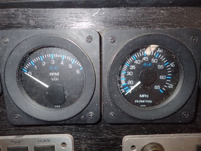 753524-61 Chris Craft Cavalier Futura 26ft. 1969 #No Reservation#