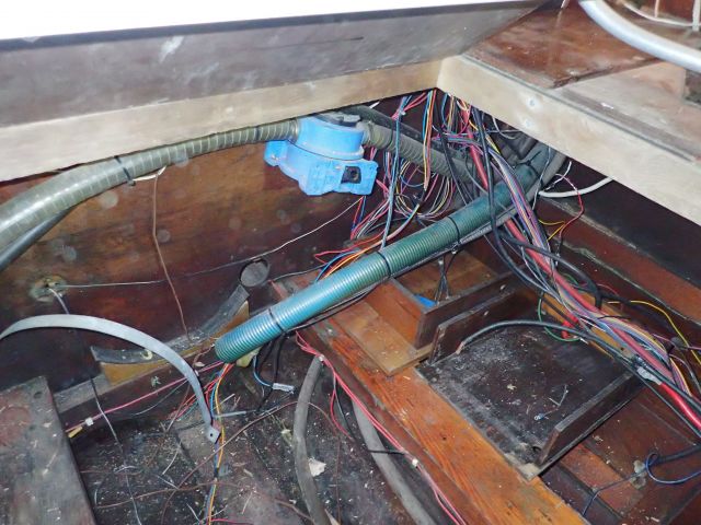 753524-94 Chris Craft Cavalier Futura 26ft. 1969 #No Reservation#