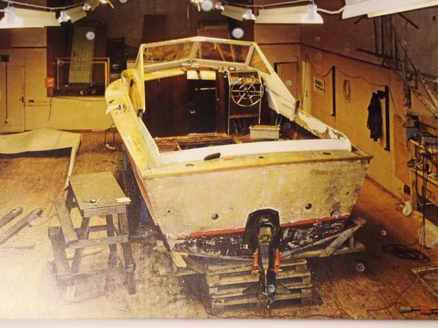 753524-121 Chris Craft Cavalier Futura 26ft. 1969 #No Reservation#