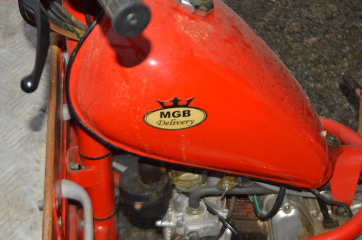 851163-14 Moped Mgb Delivery 2013