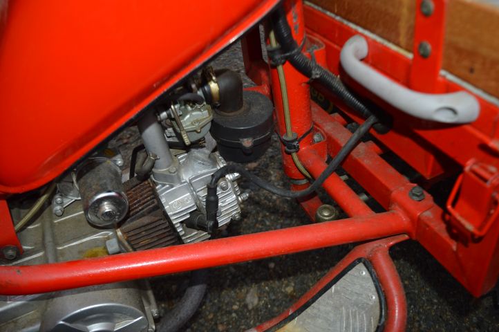 851163-22 Moped Mgb Delivery 2013