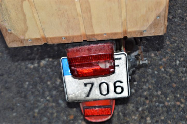 851163-26 Moped Mgb Delivery 2013