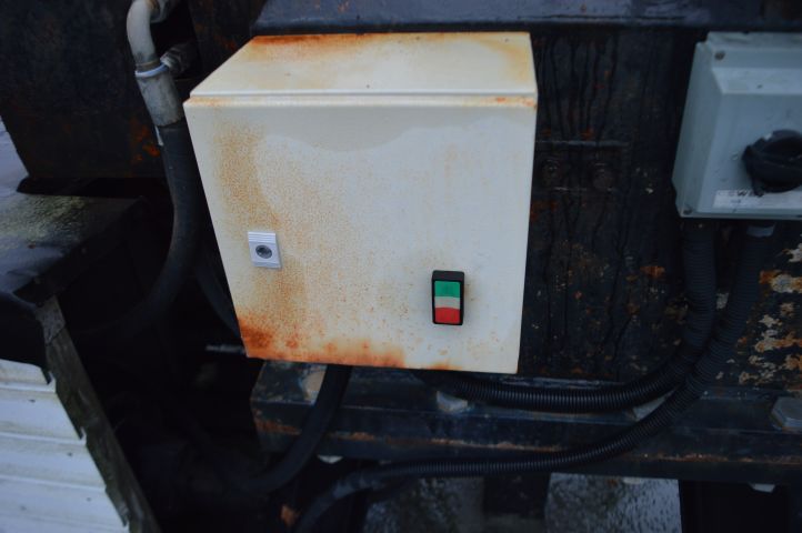 851165-4 Crane Tico Marine 200 - 1986