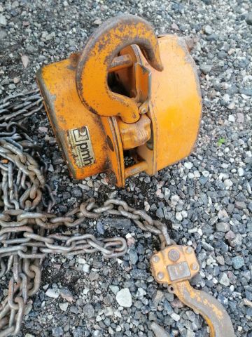 846631-3 Lift 1 ton lift