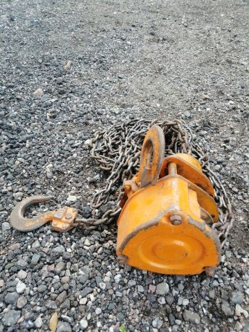 846631-4 Lift 1 ton lift