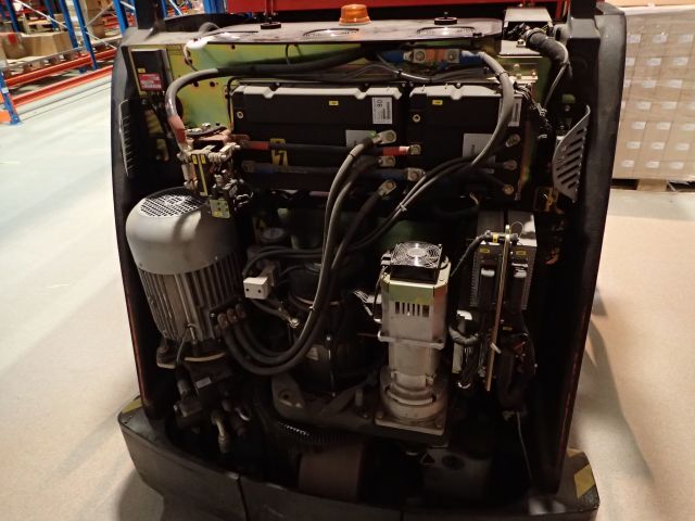 753572-19 Pickup truck Linde K10 - 2008