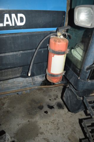 851293-16 New Holland 8340 1996