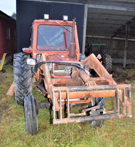 851295-2 Massey Ferguson 165 1966