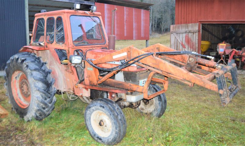 851295-1 Massey Ferguson 165 1966