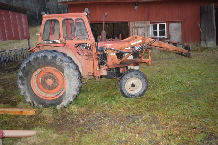 851295-8 Massey Ferguson 165 1966