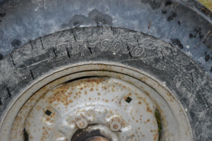 851295-12 Massey Ferguson 165 1966