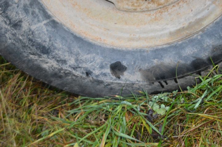 851295-16 Massey Ferguson 165 1966