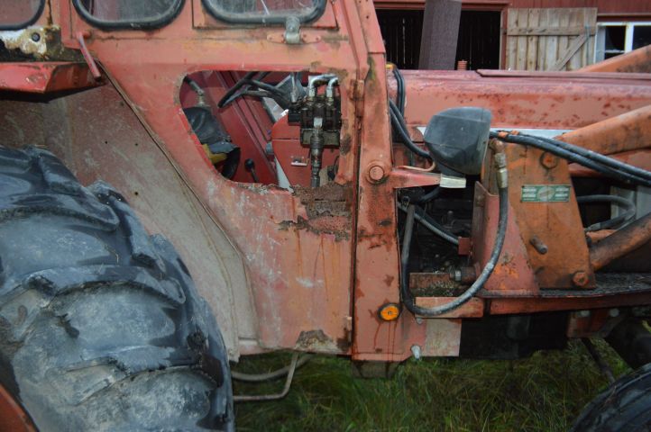 851295-21 Massey Ferguson 165 1966