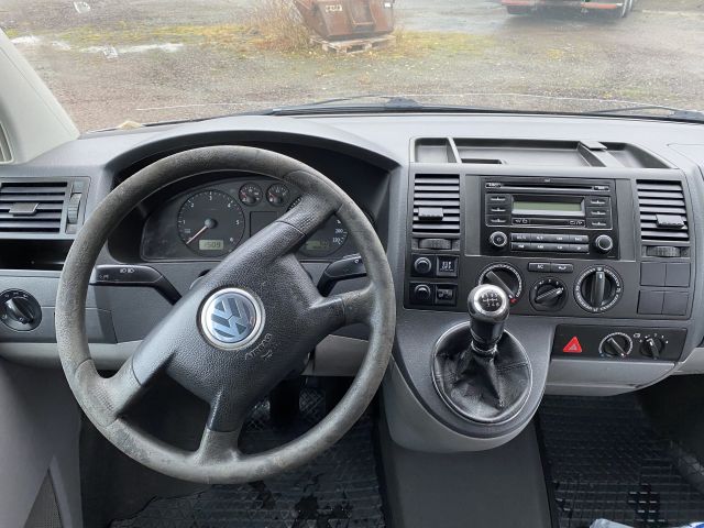 848902-18 VW Transporter, 5-seater, 2.5TDi, 4motion -2007