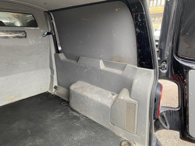 848902-24 VW Transporter, 5-seater, 2.5TDi, 4motion -2007