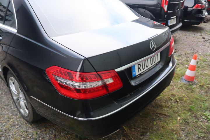 851313-5 Mercedes-Benz E 350 CDI 4MATIC BlueEFFICIENCY 7G-Tronic, 265hp, 2011