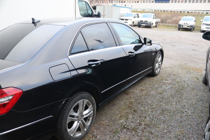 851313-7 Mercedes-Benz E 350 CDI 4MATIC BlueEFFICIENCY 7G-Tronic, 265hp, 2011