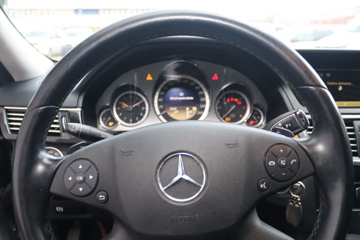 851313-22 Mercedes-Benz E 350 CDI 4MATIC BlueEFFICIENCY 7G-Tronic, 265hp, 2011