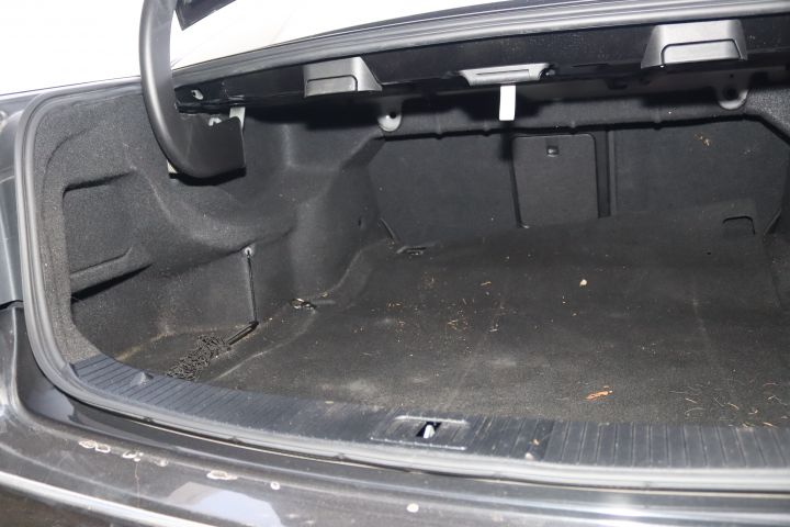 851313-39 Mercedes-Benz E 350 CDI 4MATIC BlueEFFICIENCY 7G-Tronic, 265hp, 2011