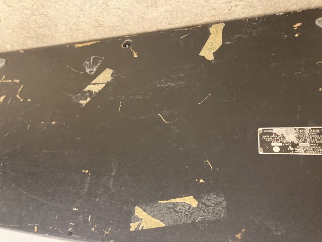 851336-7 Wurlitzer 200A (needs repair / vaatii korjausta)