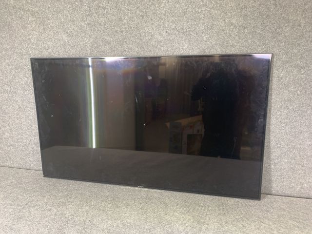 748127-3 Sony Bravia KD-55XE9305 (Repair Item)