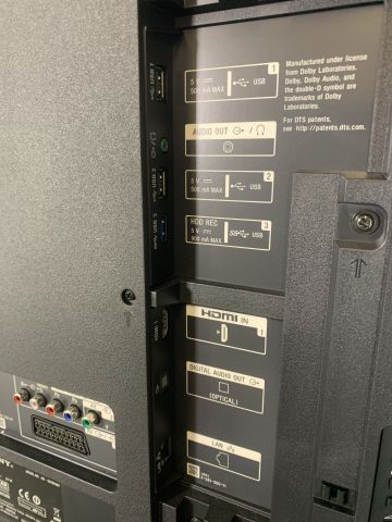 748127-6 Sony Bravia KD-55XE9305 (Repair Item)