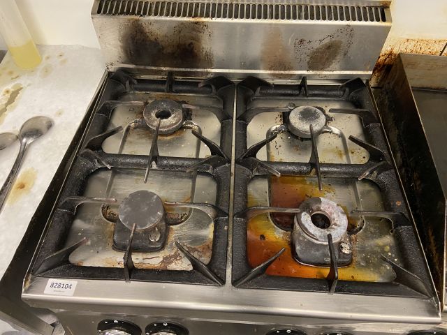 828104-3 Gas stove Wery C67G, 4 burners
