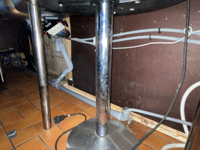 848912-18 Built-in stainless steel bar counter