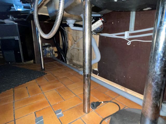 848912-19 Built-in stainless steel bar counter