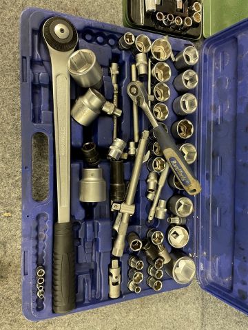 828915-5 Socket wrenches 2 drawers