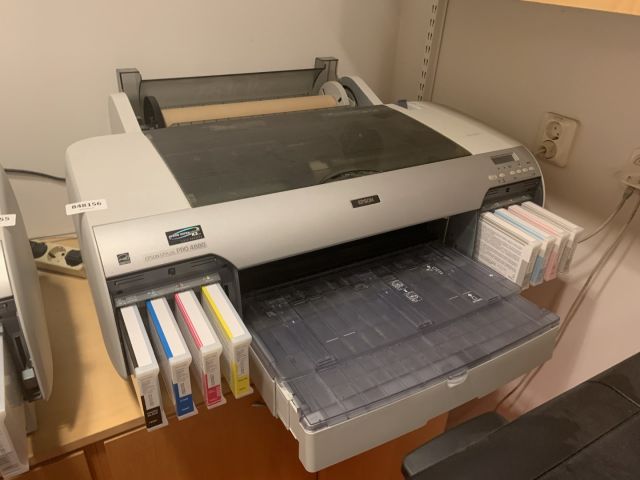 848156-5 Large format printer Epson Stylus Pro 4880