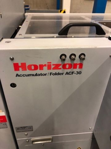 852227-8 Boxing machine Horizon Stitchliner 5500