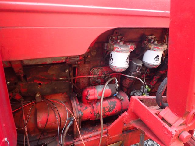 752072-8 David Brown with front loader