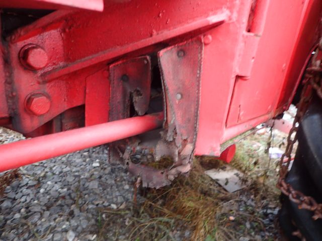 752072-23 David Brown with front loader