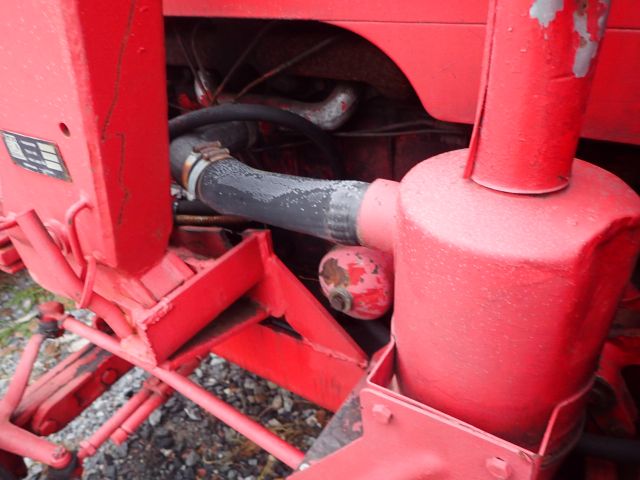 752072-24 David Brown with front loader