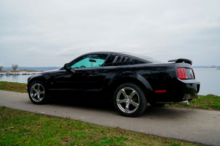 852234-7 Ford Mustang, 2006 - 297 hp